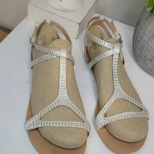 Elegant Silver and Cream Women's Sandals SZ 7